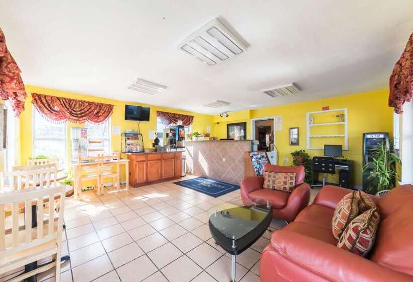 Motel 9 University Downtown