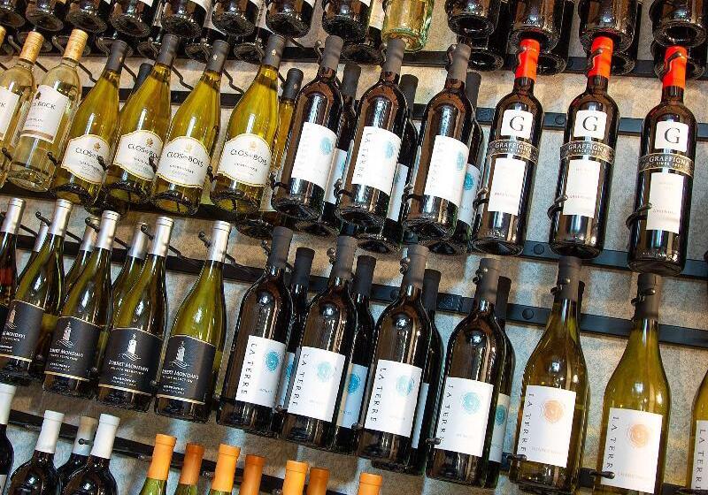 هتل Safari Inn, A Coast