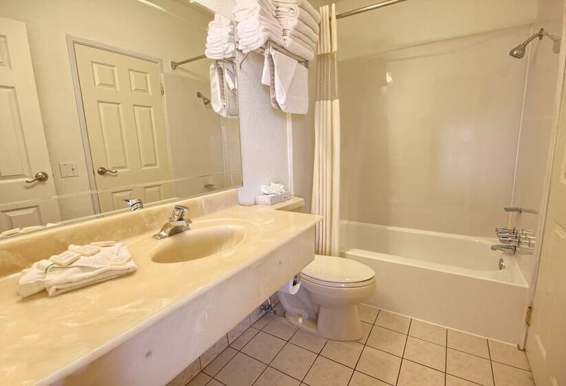 ホテル San Simeon Lodge