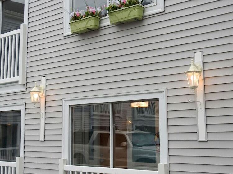 هتل Seacoast Inn