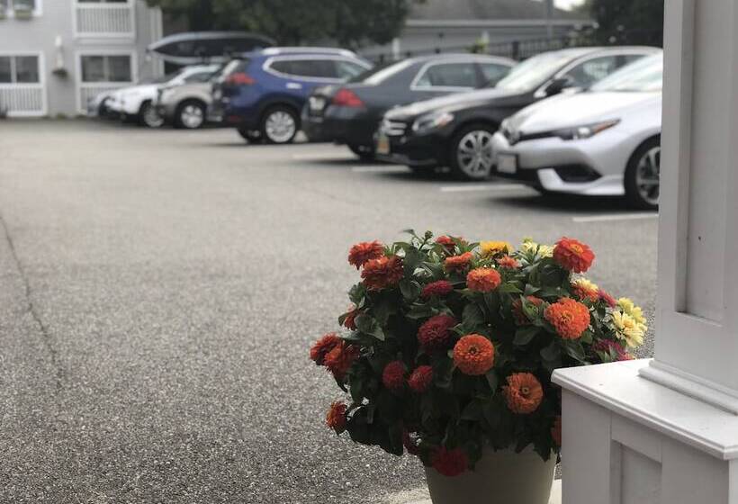 هتل Seacoast Inn