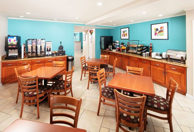 בית מלון כפרי Signature Temecula