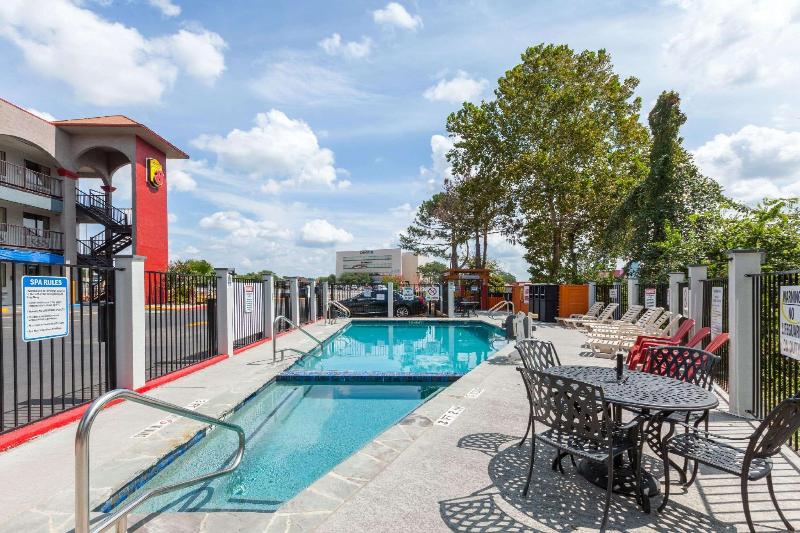 هتل Super 8 By Wyndham Austin University/downtown Area