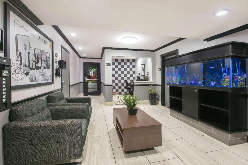 هتل Super 8 By Wyndham Austin University/downtown Area