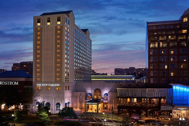 هتل The Ritzcarlton, Pentagon City