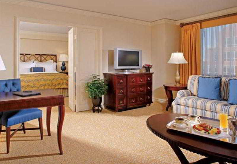 هتل The Ritzcarlton, Pentagon City