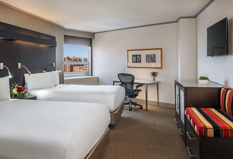 هتل The Royal Sonesta Boston