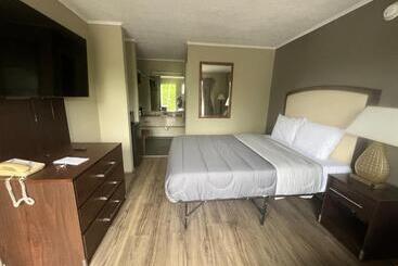 هتل Travel Inn Kingsport