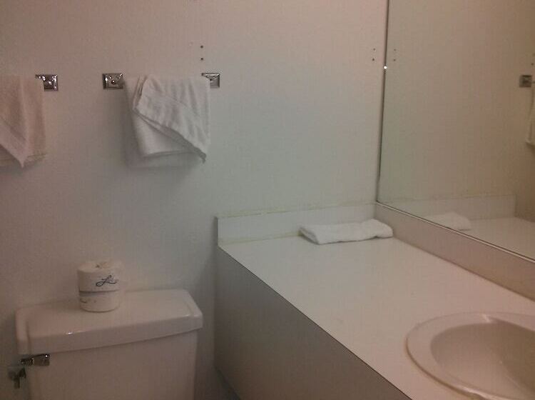 فندق Val U Stay Inn And Suites