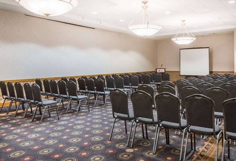 فندق Wyndham Riverfront