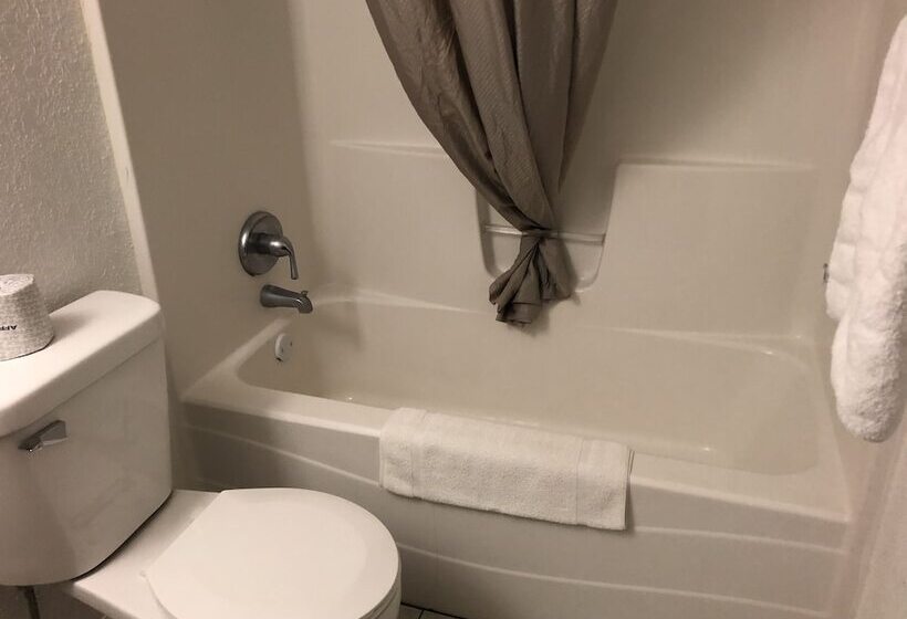 فندق على الطريق Scottsbluff Inn