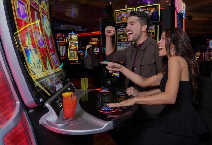 Fotos del hotel OYO Hotel and Casino Las Vegas:  51