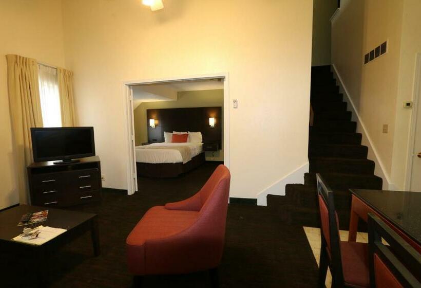 اقامتگاه Fairbridge Inn & Suites  Akron Copley Township  West