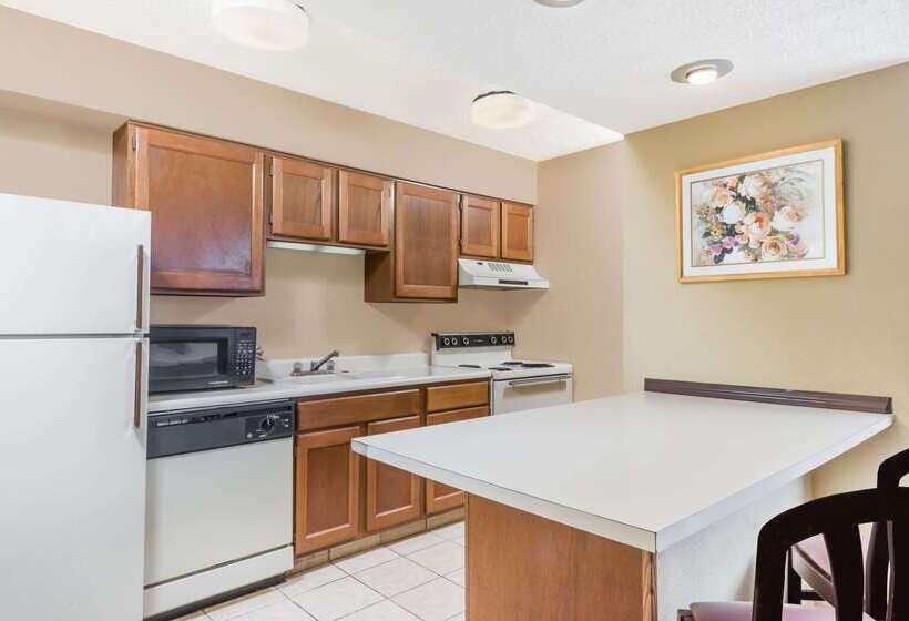 اقامتگاه Hawthorn Extended Stay By Wyndham Columbus