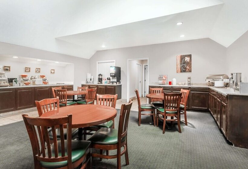 اقامتگاه Hawthorn Extended Stay By Wyndham Columbus