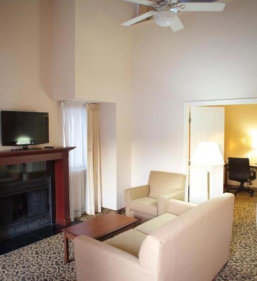 דירת נופש Hawthorn Suites By Wyndham Troy, Mi