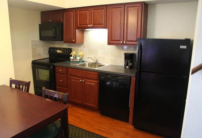 اقامتگاه New Haven Village Suites