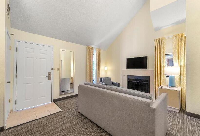 Avia Residences On Savoy   Extended Stay