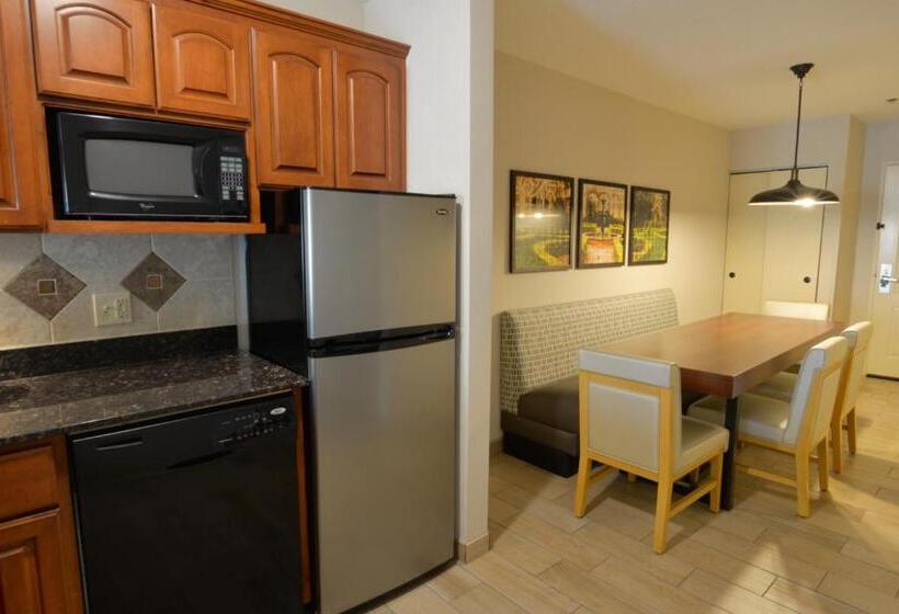 Holiday Inn Hotel & Suites Minneapolis Lakeville, An Ihg