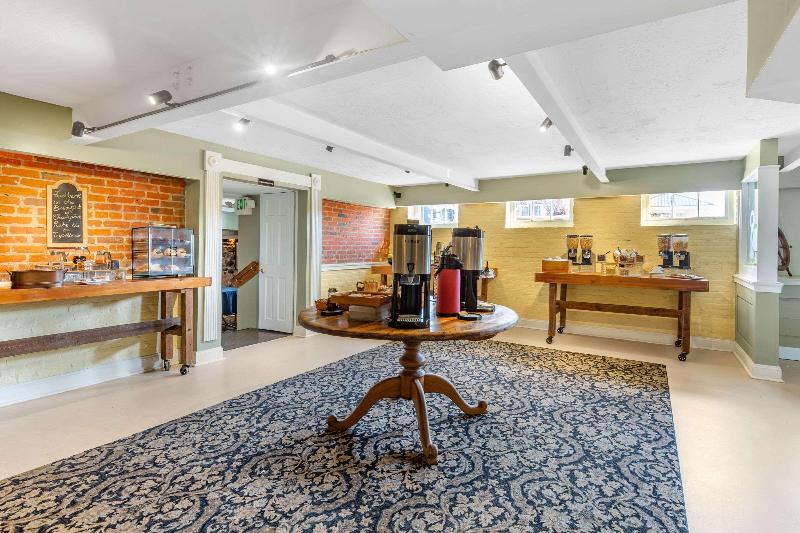 Admiral Fell Inn Baltimore Harbor, Ascend Hotel Collection