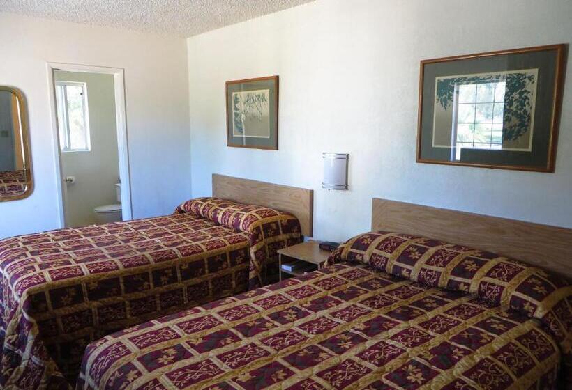 Отель American Inn Ontario