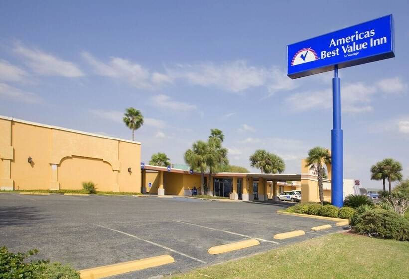 هتل Americas Best Value Inn Laredo