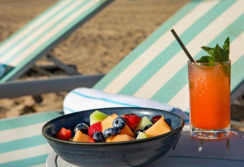 هتل Ashore Resort & Beach Club