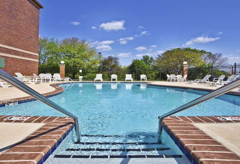 호텔 Baymont By Wyndham Knoxville/cedar Bluff