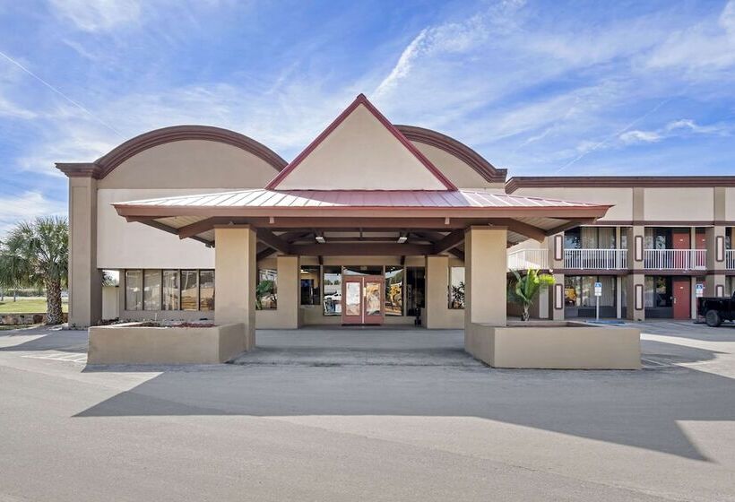 فندق Rodeway Inn