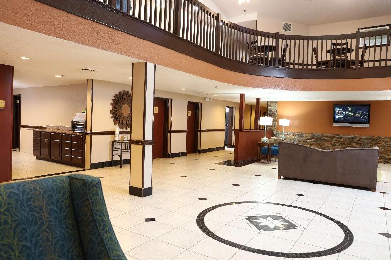 هتل Americinn By Wyndham Grand Rapids Airport North