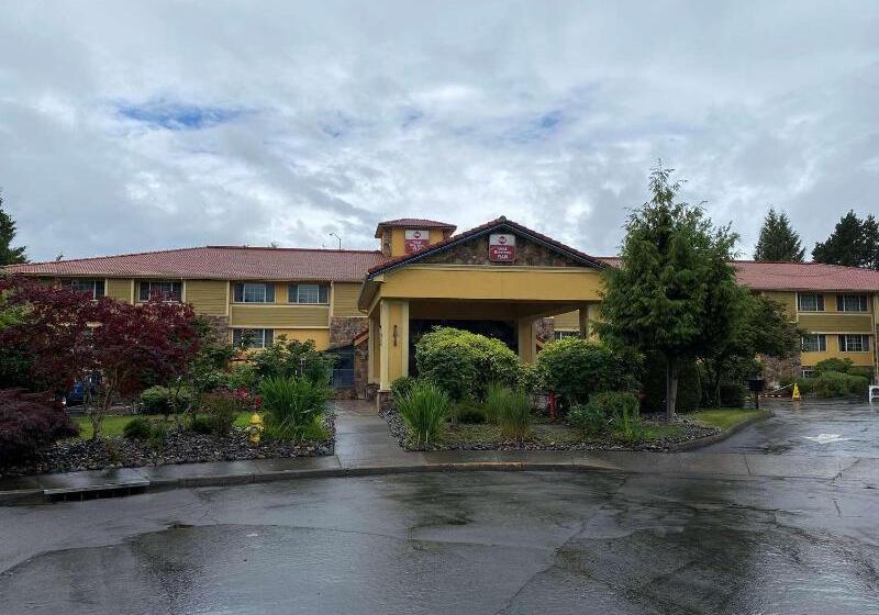 هتل Best Western Plus Parkway Inn