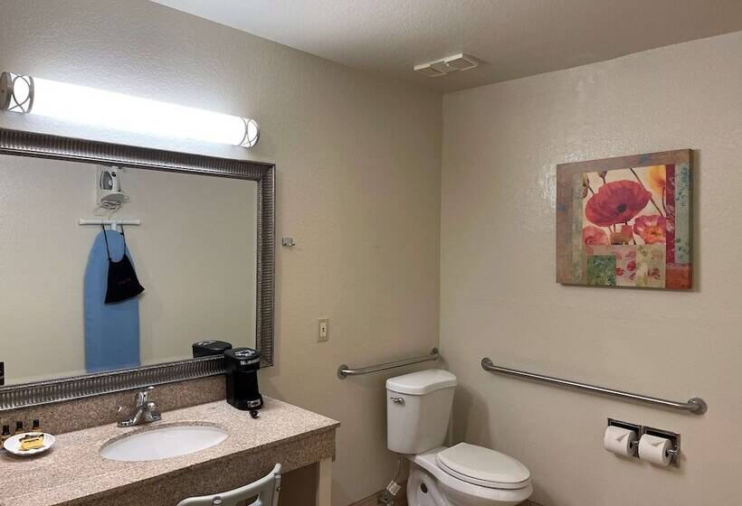 בית מלון כפרי Best Western Plus Pleasanton Inn