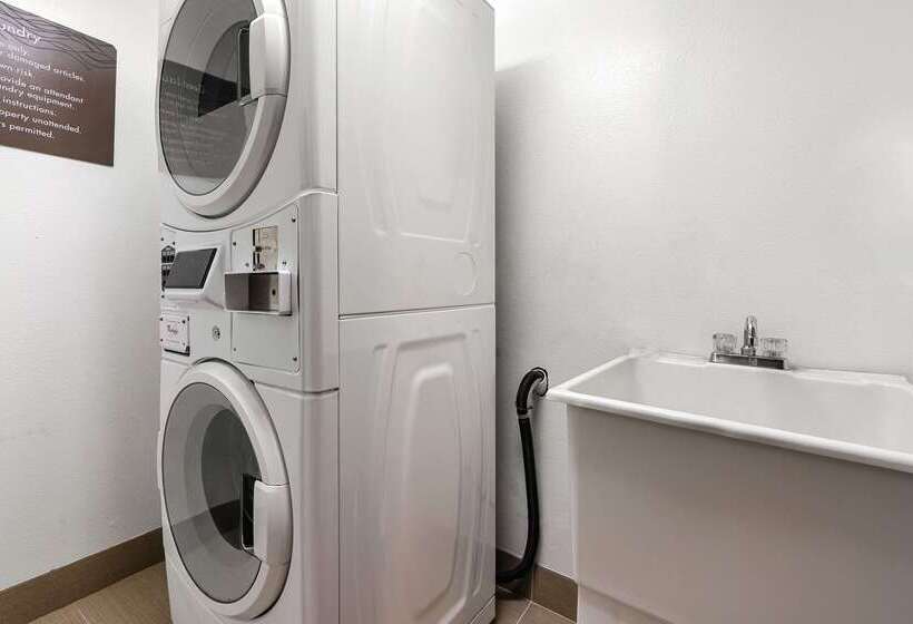 هتل Comfort Inn & Suites Vancouver Downtown City Center