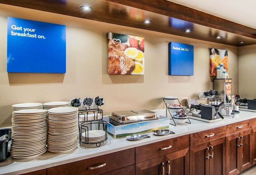 هتل Comfort Inn & Suites Vancouver Downtown City Center