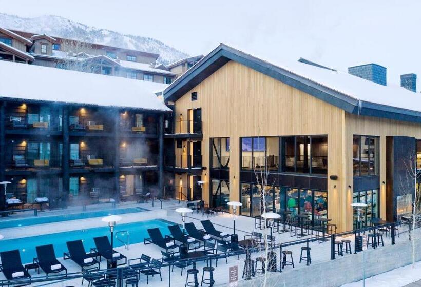 בית מלון כפרי Gravity Haus Jackson Hole