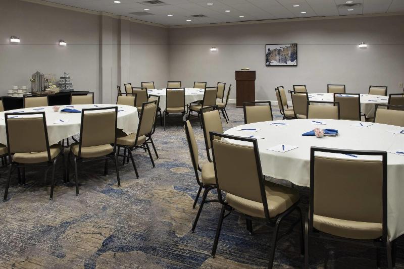 Delta Hotels By Marriott Utica