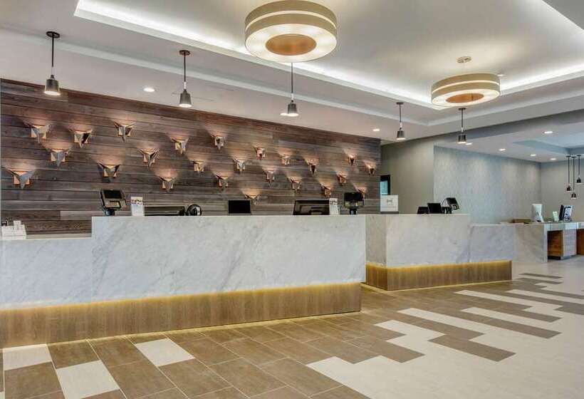 هتل Doubletree By Hilton Birmingham Perimeter Park