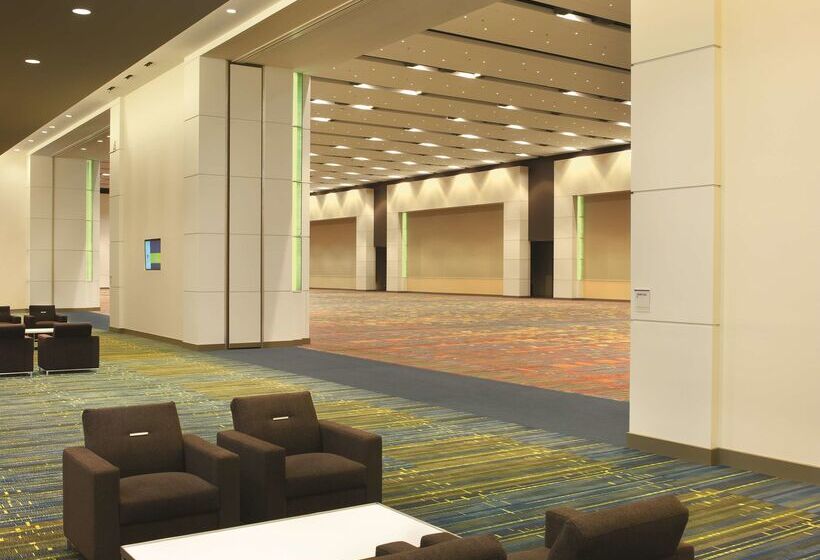 ホテル Doubletree By Hilton  Cedar Rapids Convention Complex