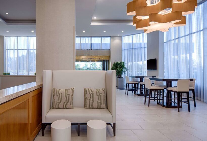 Doubletree By Hilton Hotel Houston   Greenway Plaza