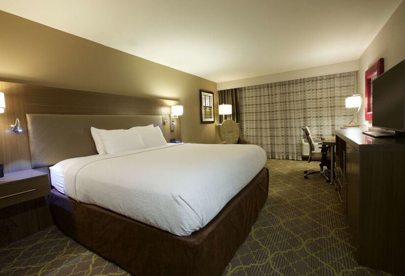 Hotel Doubletree By Hilton Winston Salem University