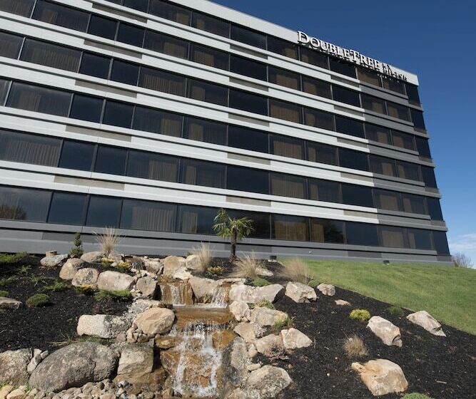 فندق Doubletree By Hilton Winston Salem University