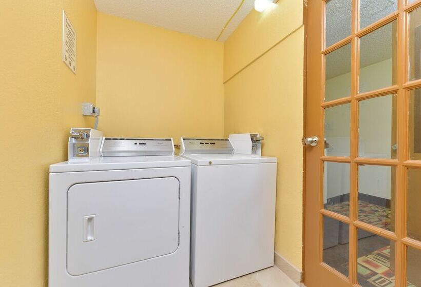 فندق Econo Lodge Cartersvilleemerson Lake Point