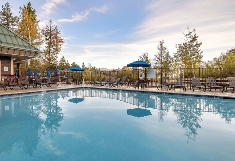 هتل Embassy Suites Lake Tahoe Resort