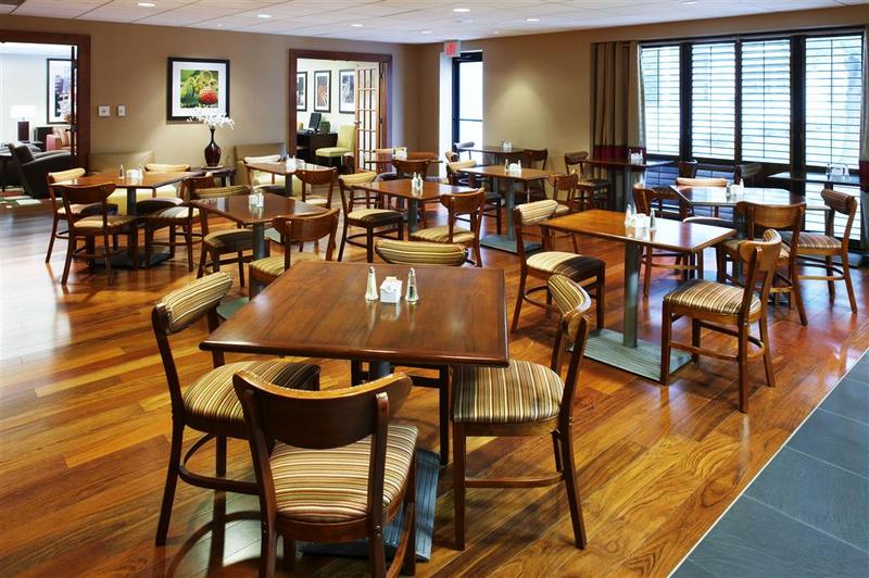 בית מלון כפרי Four Points By Sheraton Charlotte