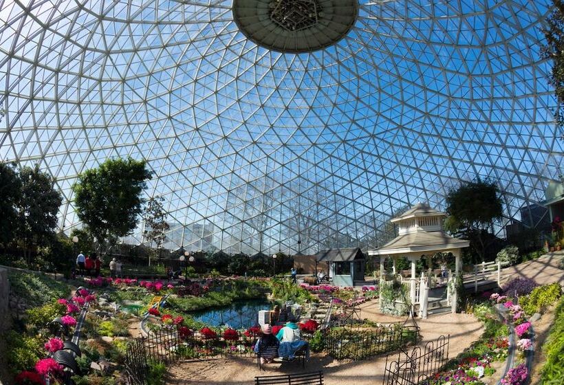 فندق Four Points By Sheraton Milwaukee North Shore