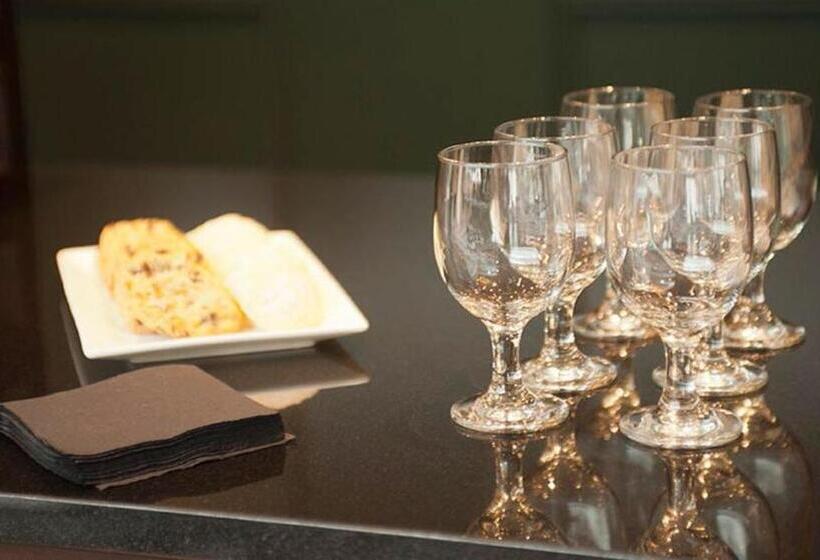 فندق Hanover Inn Dartmouth