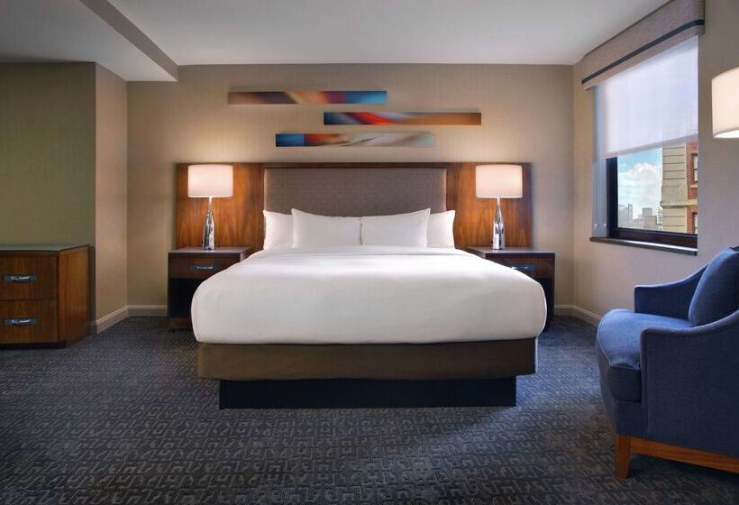 هتل Hilton Chicago