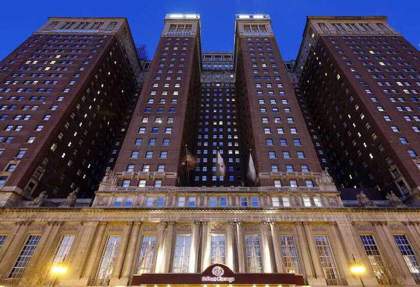 هتل Hilton Chicago