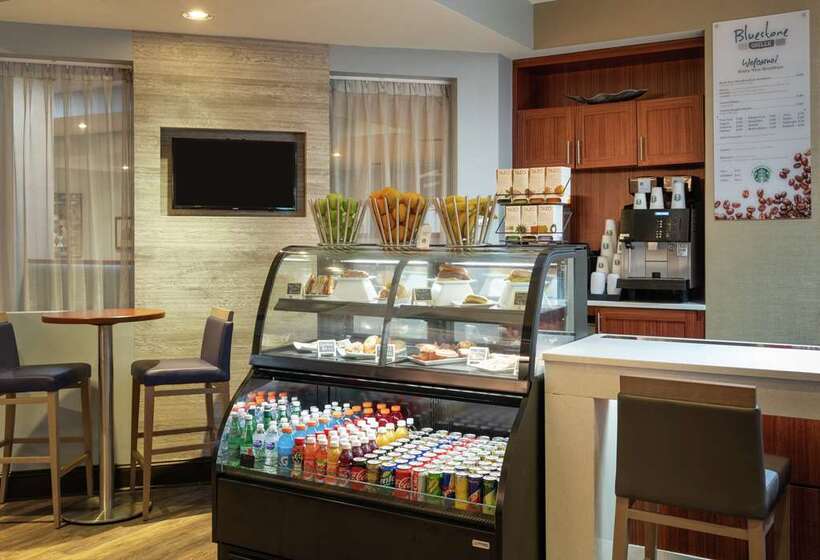 هتل Hilton Durham Near Duke University