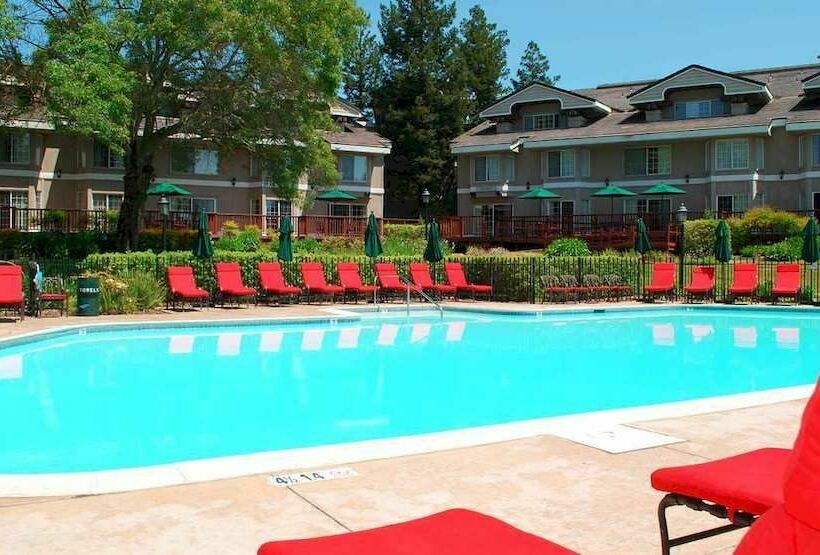 호텔 Hilton Sonoma Wine Country